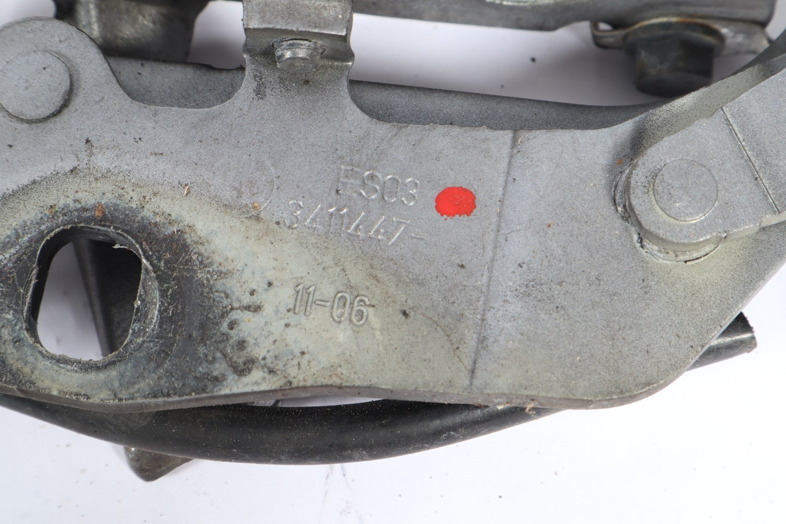 2007 - 2010 BMW X3 E83 FRONT HOOD HINGE LEFT & RIGHT SET OEM