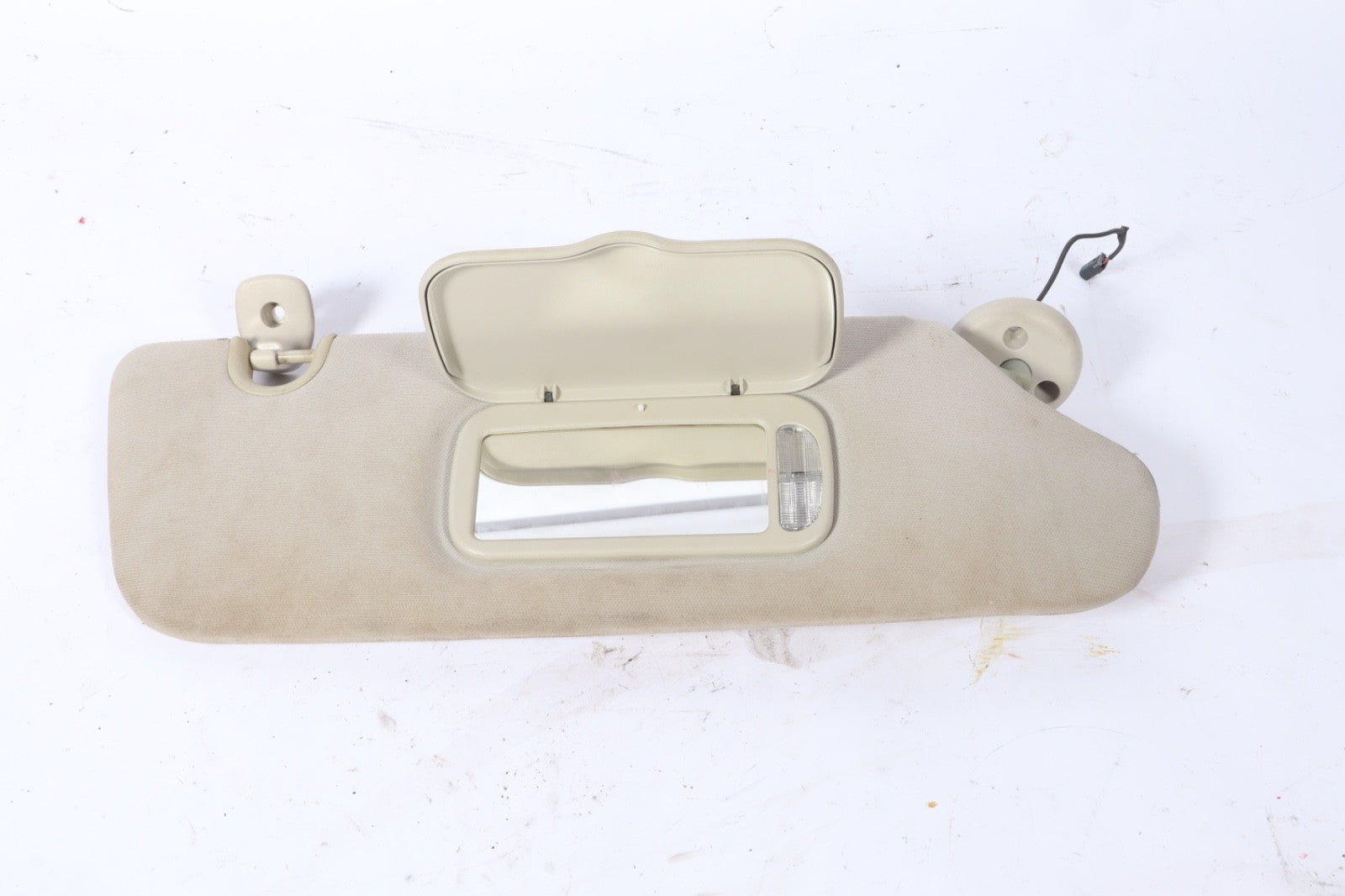 2011-2020 Dodge Grand Caravan Sun Visor Right Side Sunvisor  OEM