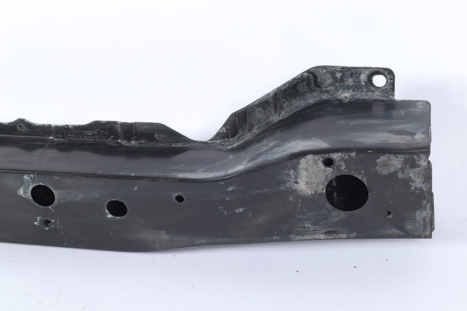 2014-2020 NiISSAN LEAF FRONT RADIATOR  SUPPORTT F2530-5SAMH OEM