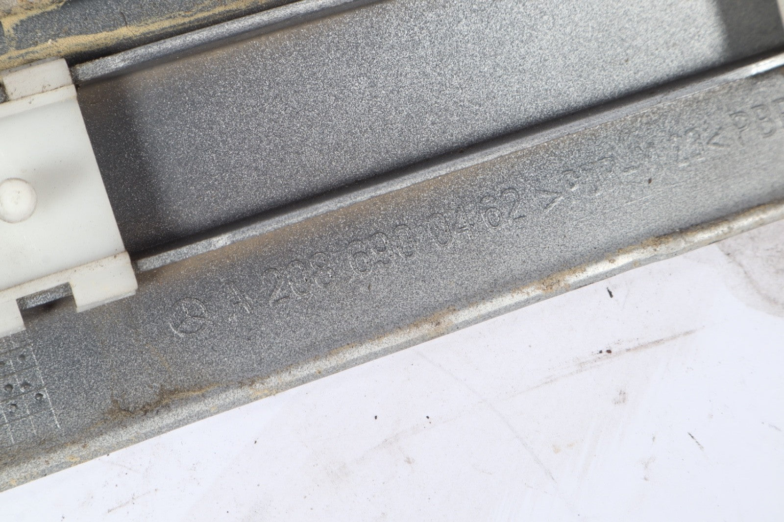 1998-2002MERCEDES CLK430 CLK320 REAR RIGHT QUARTER MOLDING TRIM A2086900462 OEM
