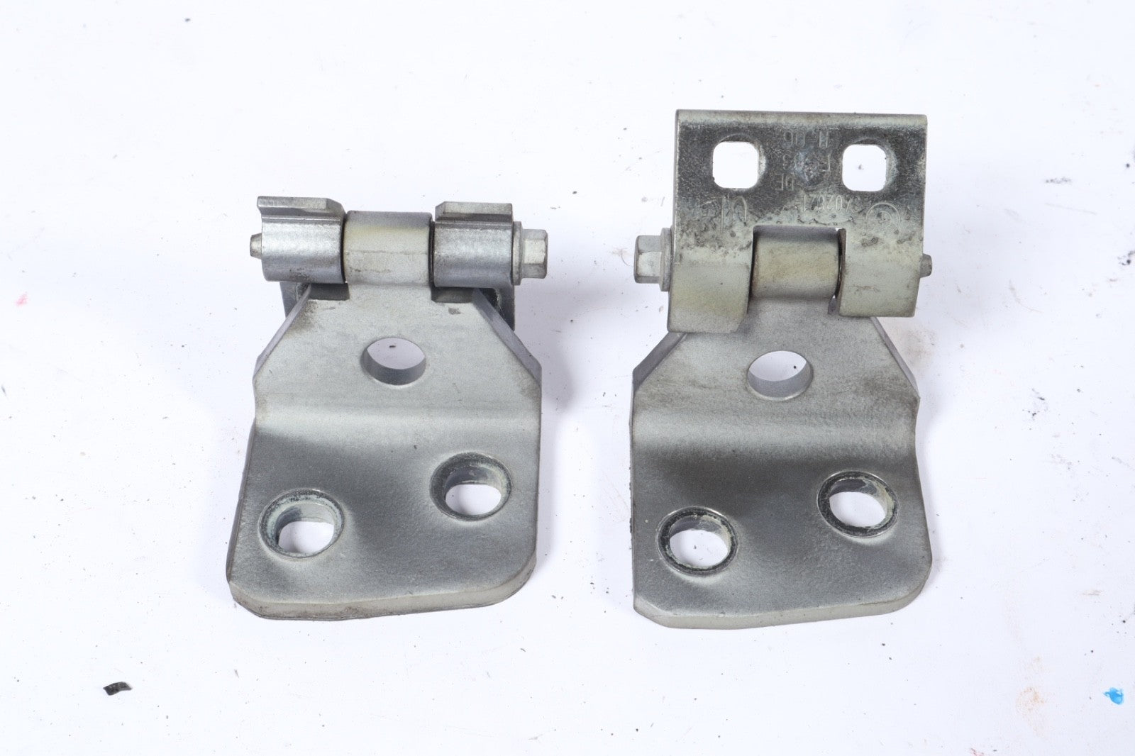 2006-2010 BMW X3 FRONT LEFT DRIVER DOOR HINGES SET OEM