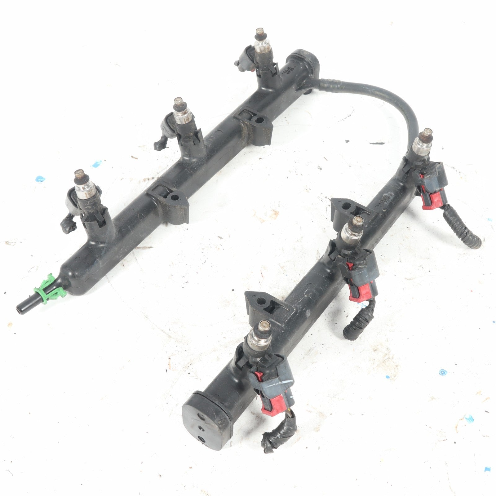 2011-2020 DODGE GRAND CARAVAN TOWN COUNTRY 3.6L FUEL RAIL OEM 04593923AA