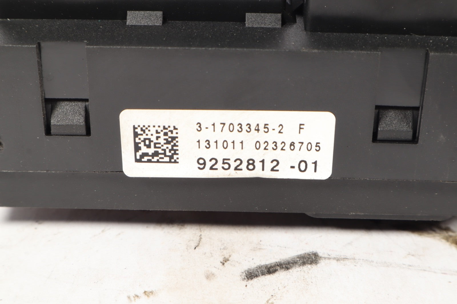 2012-2018 BMW F12 F13 640i 650i Fuse Relay Box Junction Block 925281201 OEM