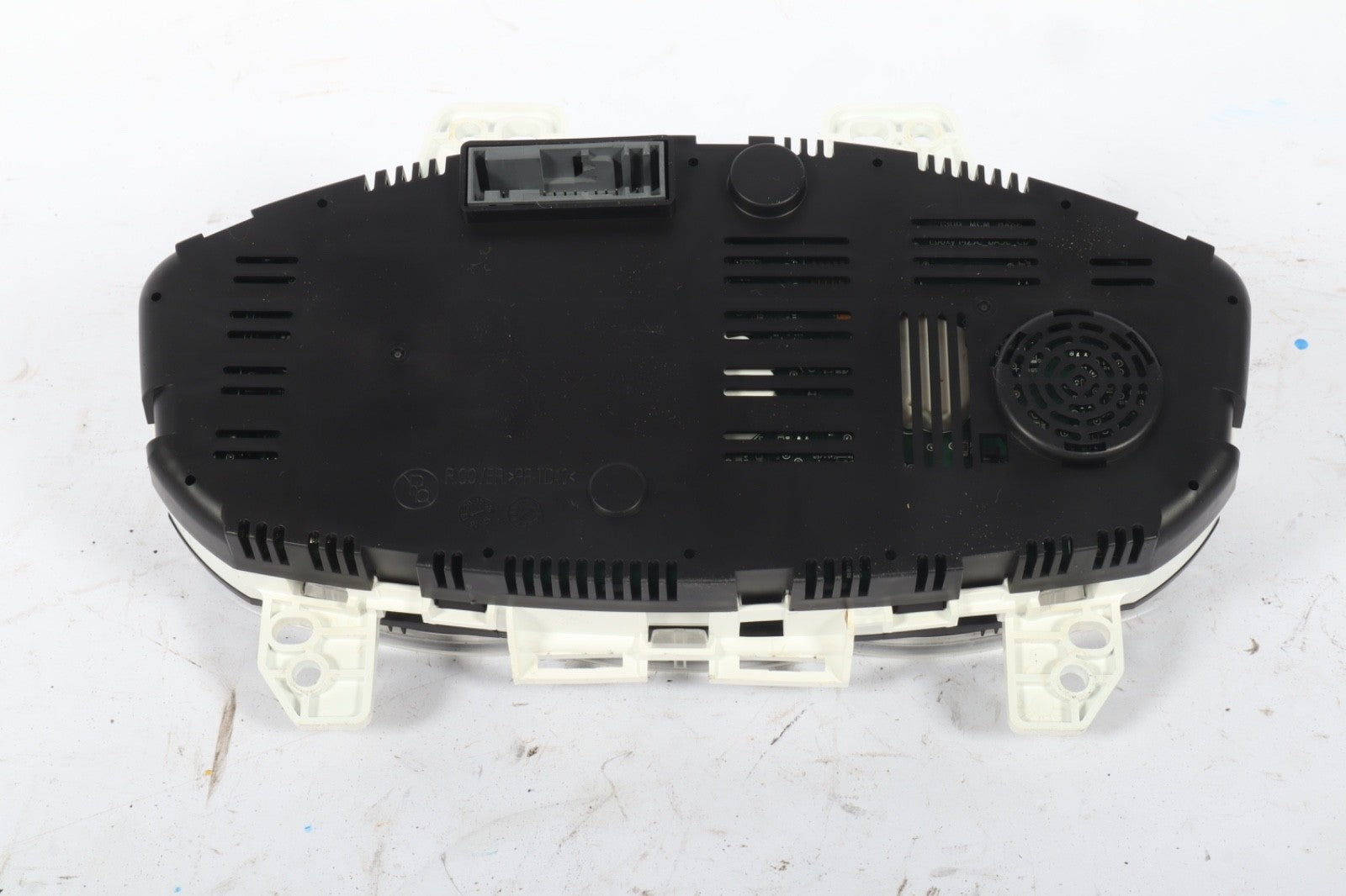2018-2019 Chevrolet Sonic Speedometer Instrument Cluster Gauges OEM 42574339