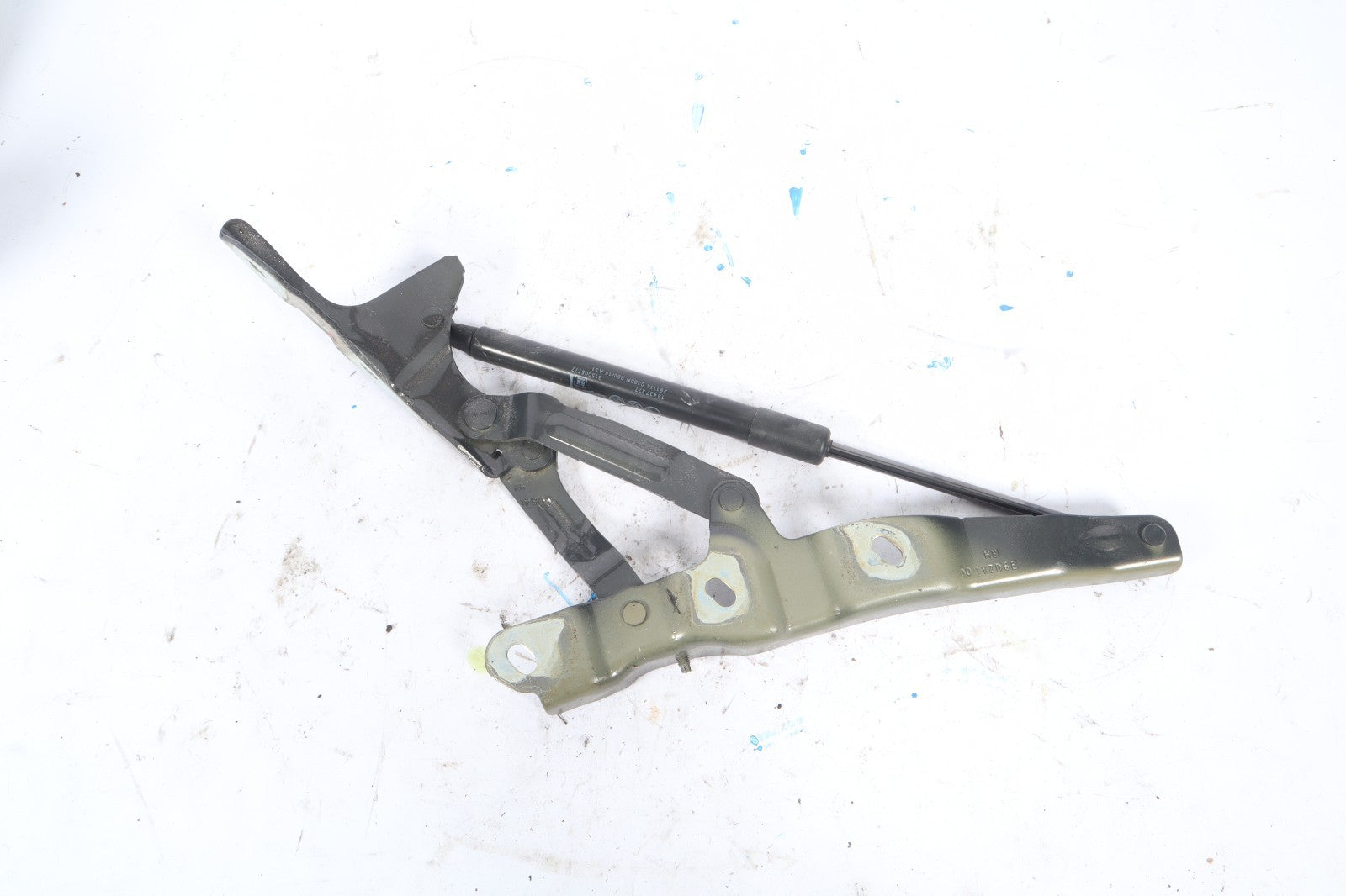 2016–2019 BUICK CASCADA REAR TRUNK LID HINDGE STRUT RIGHT  OEM 13437377