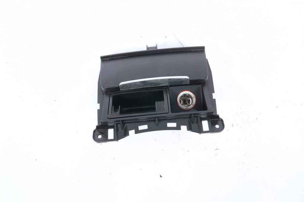 2009‑2016 AUDI Q5 FRONT ASHTRAY ASH TRAY ASSEMBLY 8K0857951 OEM