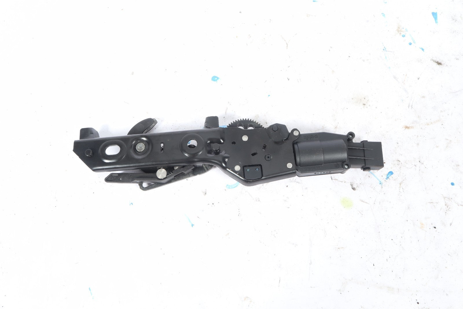 2016–2019 BUICK CASCADA CONVERTIBLE TOP STOWAGE COMPARTMENT LATCH OEM 13369973