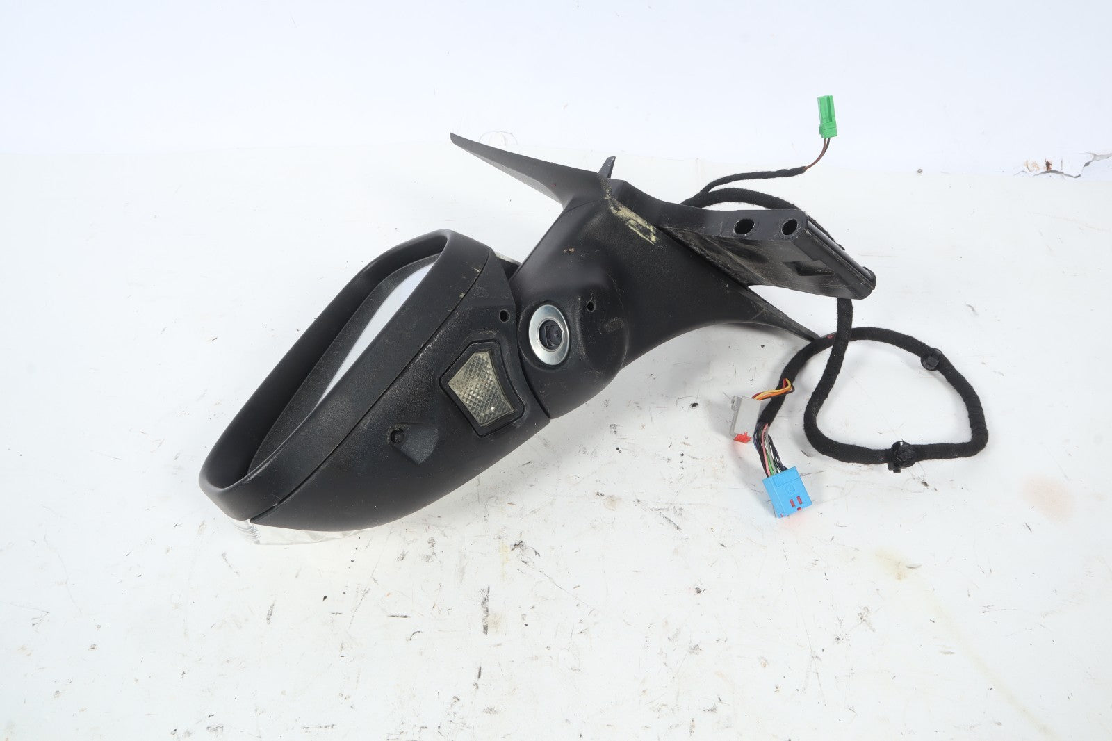 2008-2013 VOLVO C70 DRIVER SIDE LEFT LH HEATED MIRROR OEM