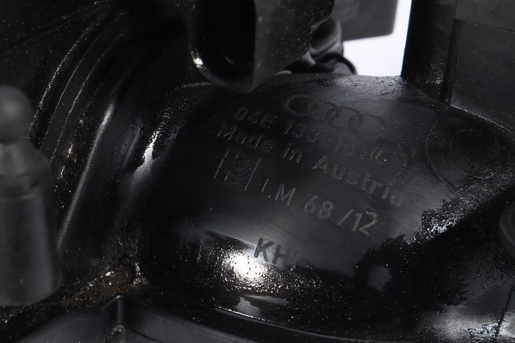 2008-2010 AUDI A4 2009-2012 Q5 3.2L ENGINE INTAKE MANIFOLD OEM 06E133210