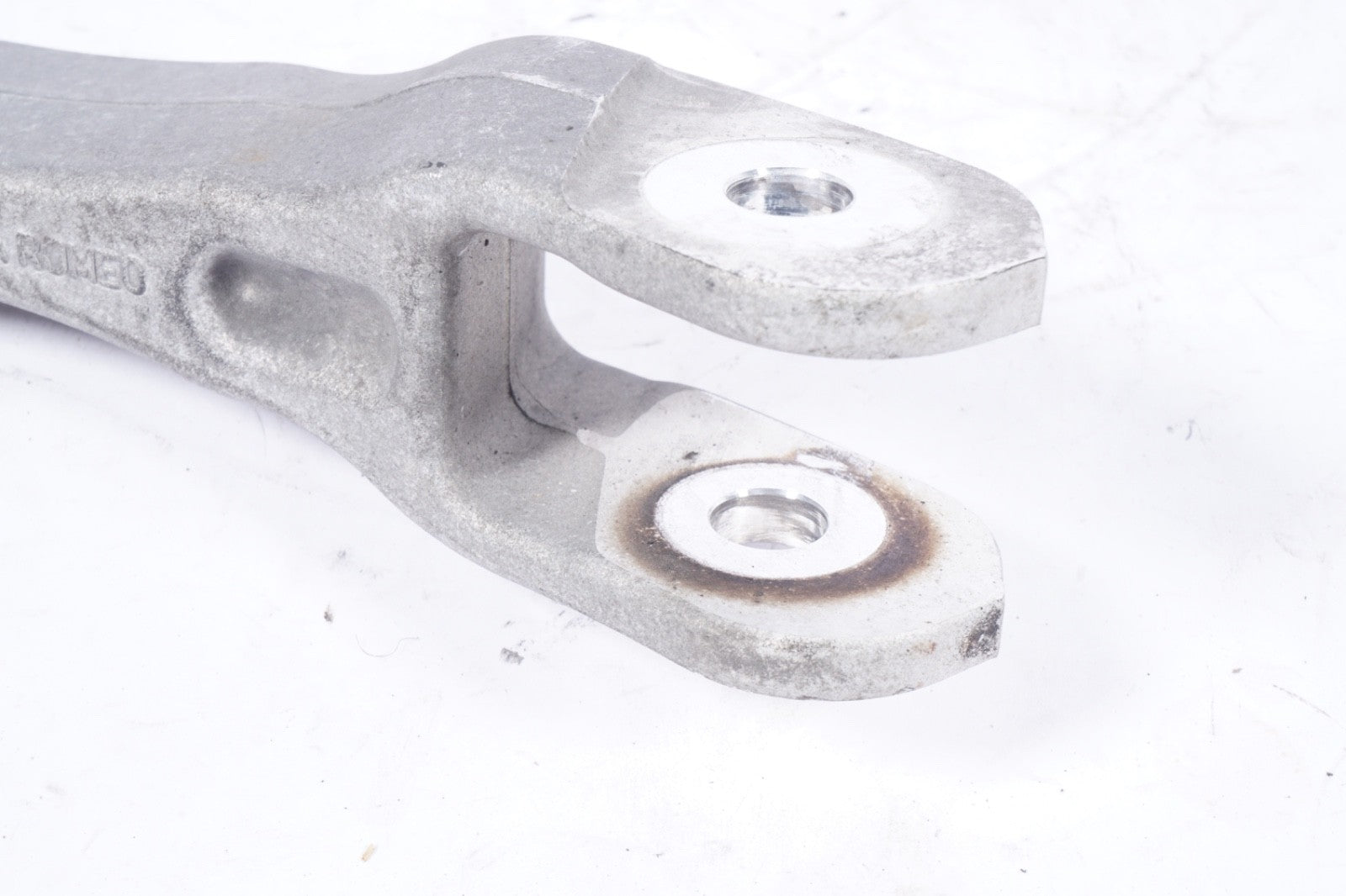 2017-2019 ALFA ROMEO STELVIO AWD REAR RIGHT SIDE UPPER CONTROL ARM OEM