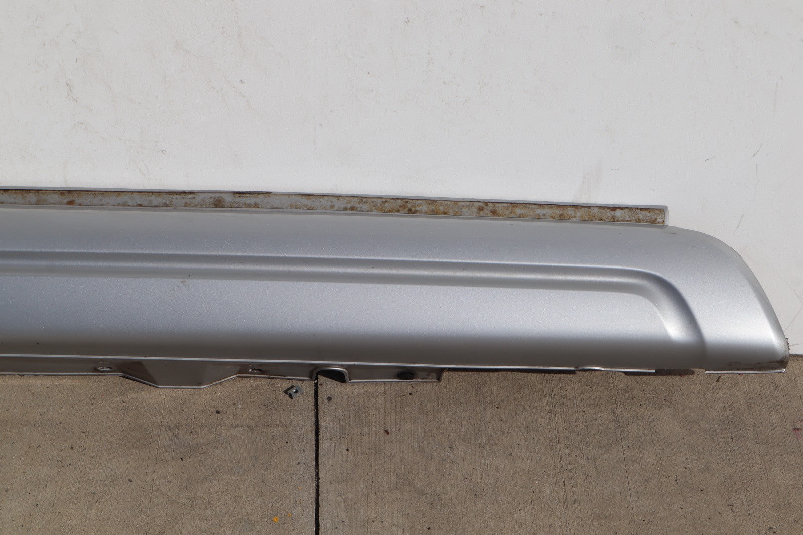 2006-2008 BMW X3 LEFT DRIVER SIDE SKIRT ROCKER PANEL OEM ONLY PICK UP!!!