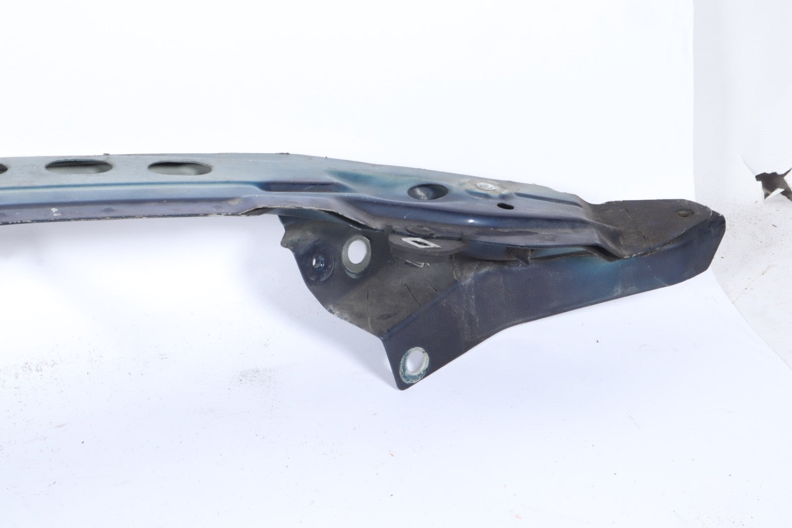 2003-2006 Porsche Cayenne Left Fender Bracket Support OEM