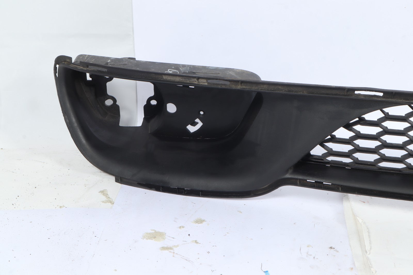 2011-2020 DODGE GRAND CARAVAN FRONT BUMPER GRILL GRILLE OEM