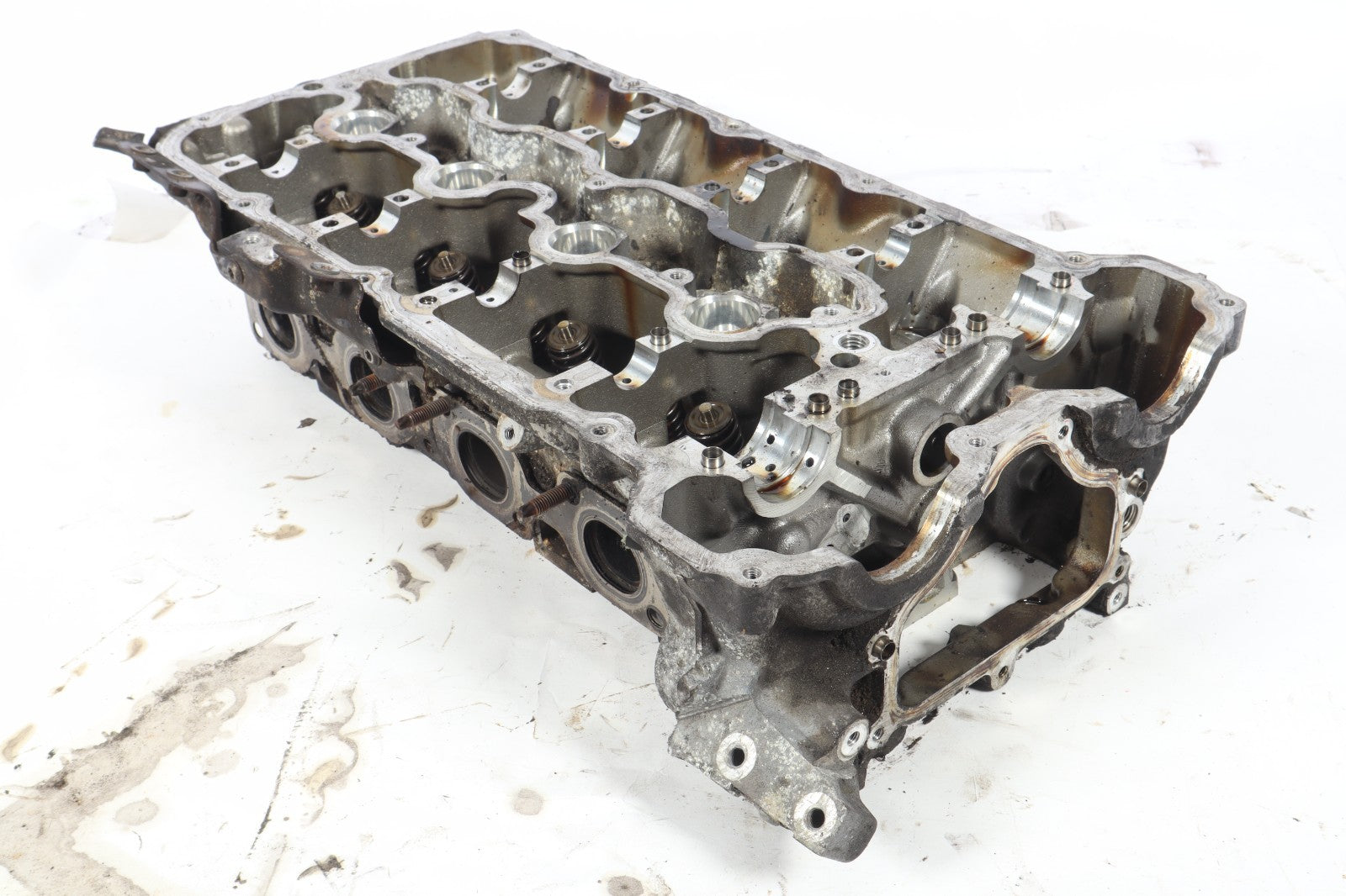 2008-17 BMW F12 650i 750i 550i X6 N63 4.4L V8 ENGINE CYLINDER HEAD LEFT SIDE OEM