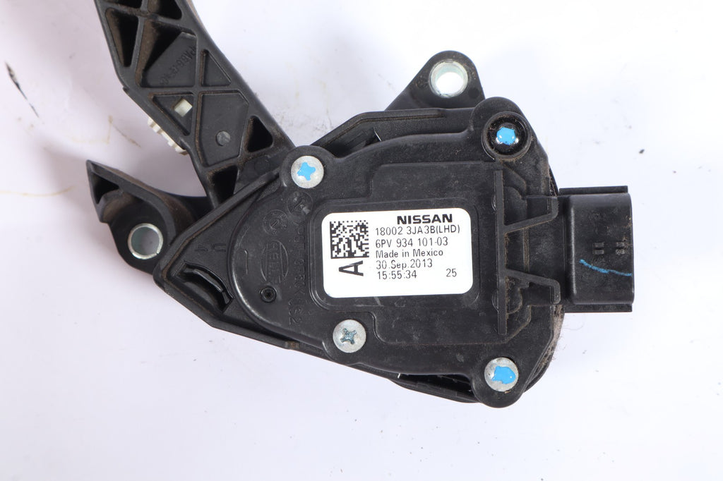 2013-2020 Nissan Pathfinder Gas Pedal Accelerator Throttle Sensor OEM