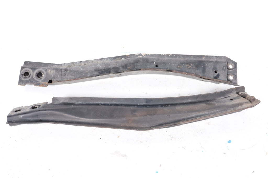 2016 - 2020 MITSUBISHI OUTLANDER REAR SUSPENSION SUBFRAME SIDE MEMBERS SET OEM