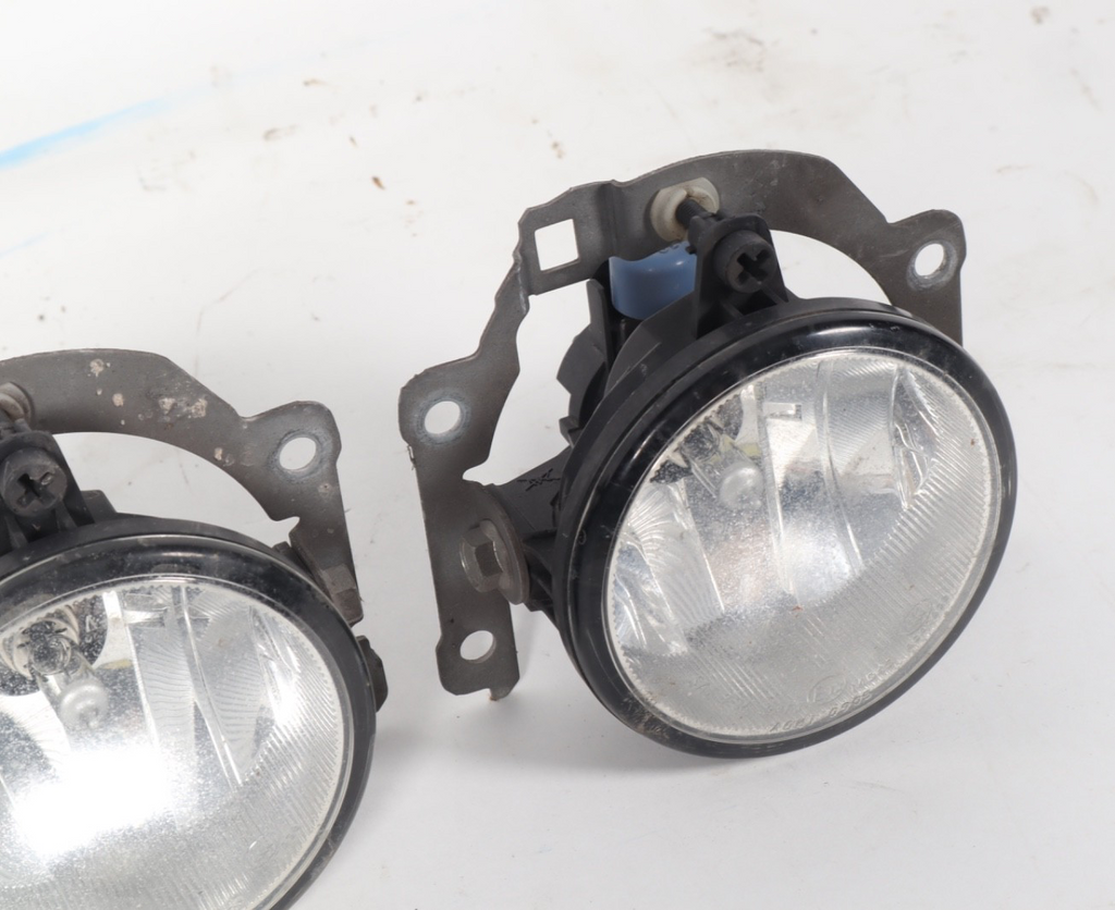 2010-2015 Mitsubishi Outlander Front Left & Right Side Fog Light Assembly OEM