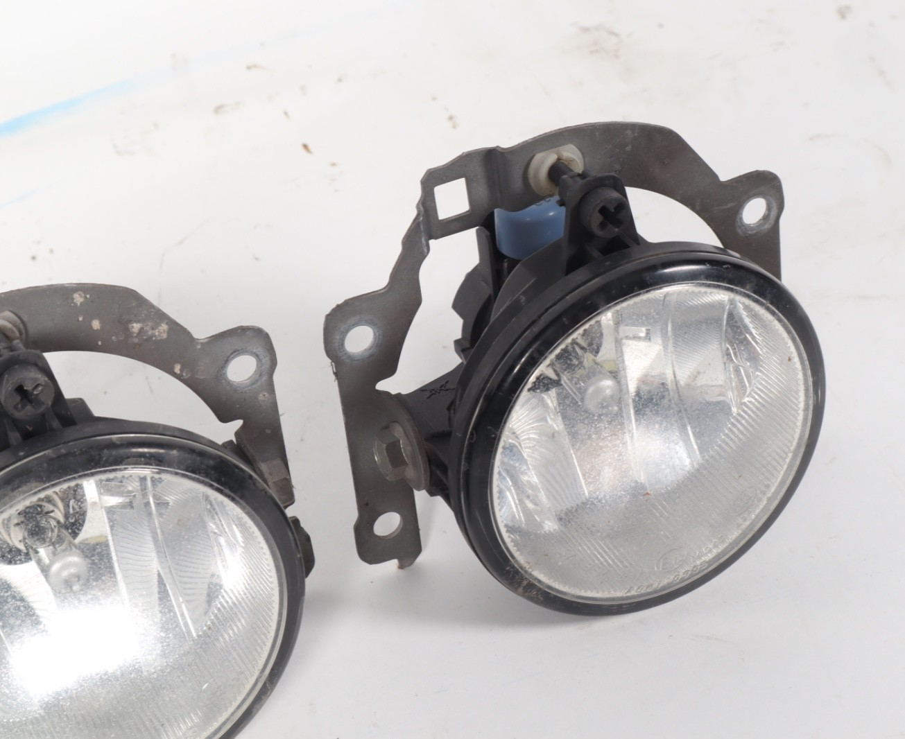 2010-2015 Mitsubishi Outlander Front Left & Right Side Fog Light Assembly OEM