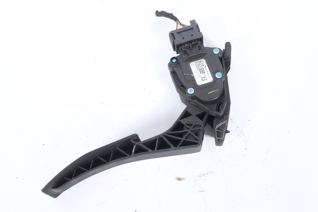 2016–2019 BUICK CASCADA ACCELERATOR GAS PEDAL OEM 13252702