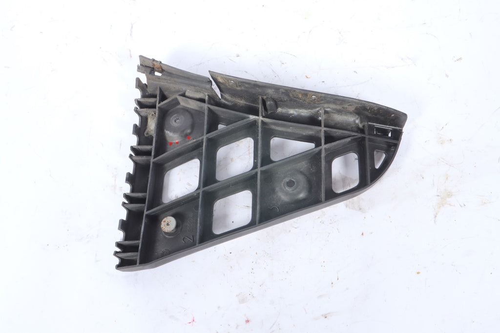 2004-2009 AUDI A4 REAR RIGHT CONVERTIBLE BUMPER GUIDE / BRACKET 8H0807454 OEM