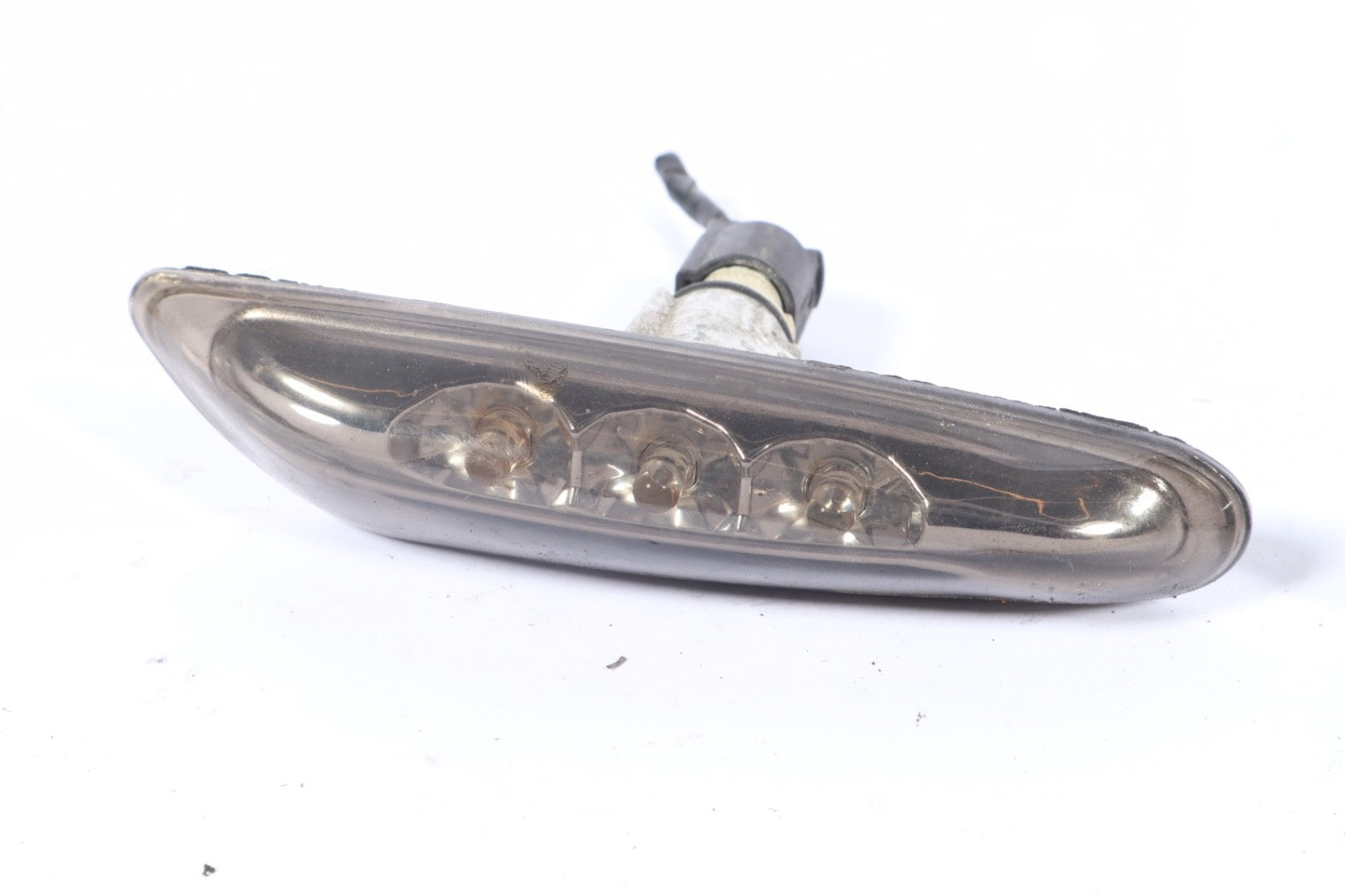 2006-2010 BMW X3 3.0Si E83LCI  RIGHT FRONT FENDER TURN SIGNAL OEM