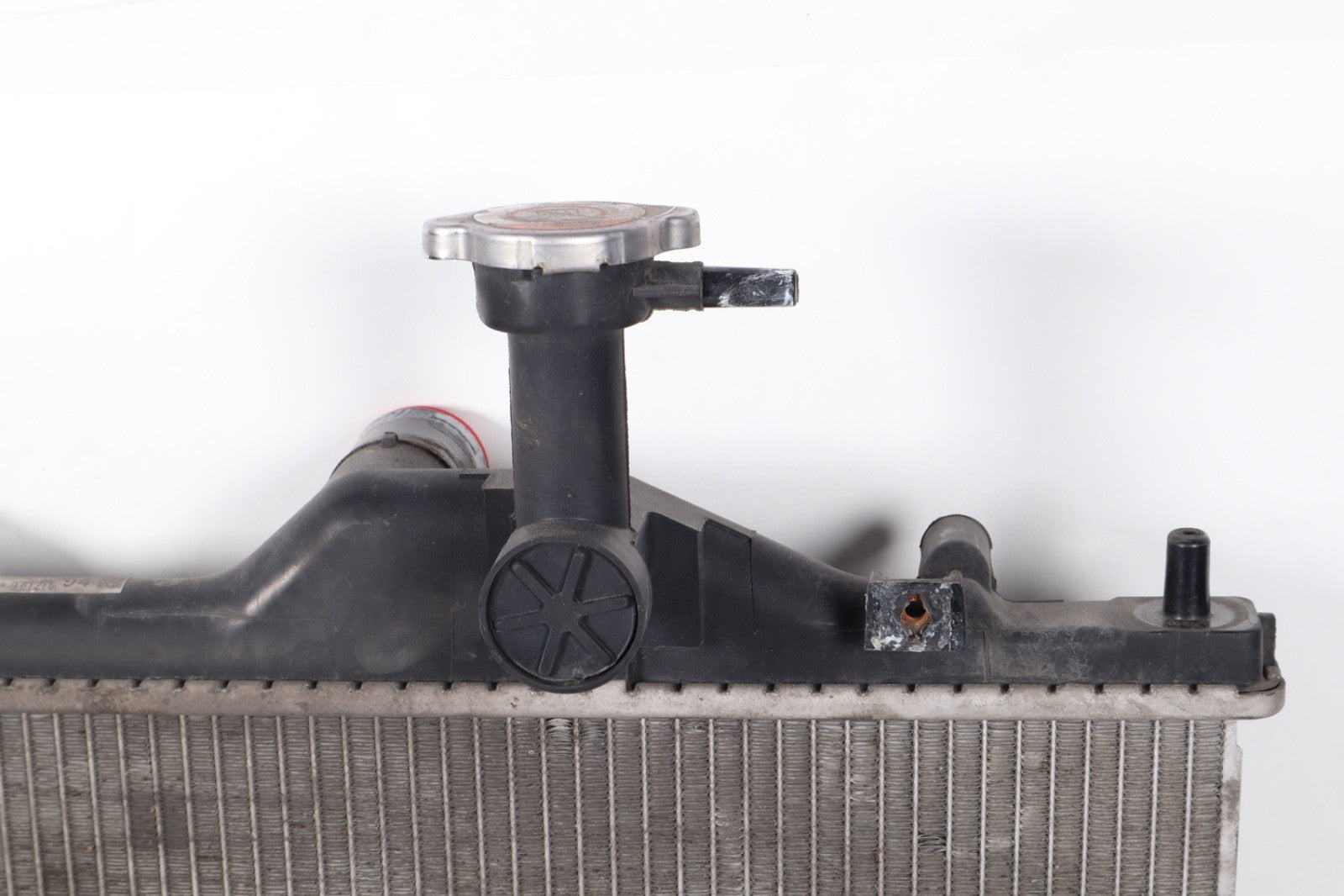 2014-2020 MITSUBISHI OUTLANDER ENGINE MOTOR COOLANT COOLING RADIATOR OEM