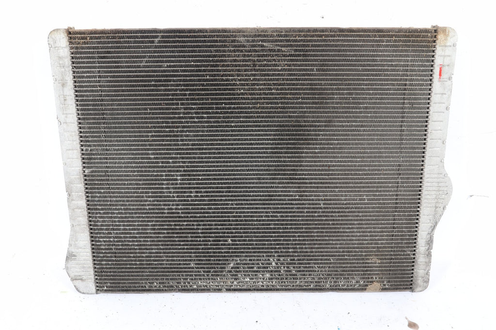 2011-2017 BMW 550I 650I  ENGINE COOLING RADIATOR 7601831 OEM