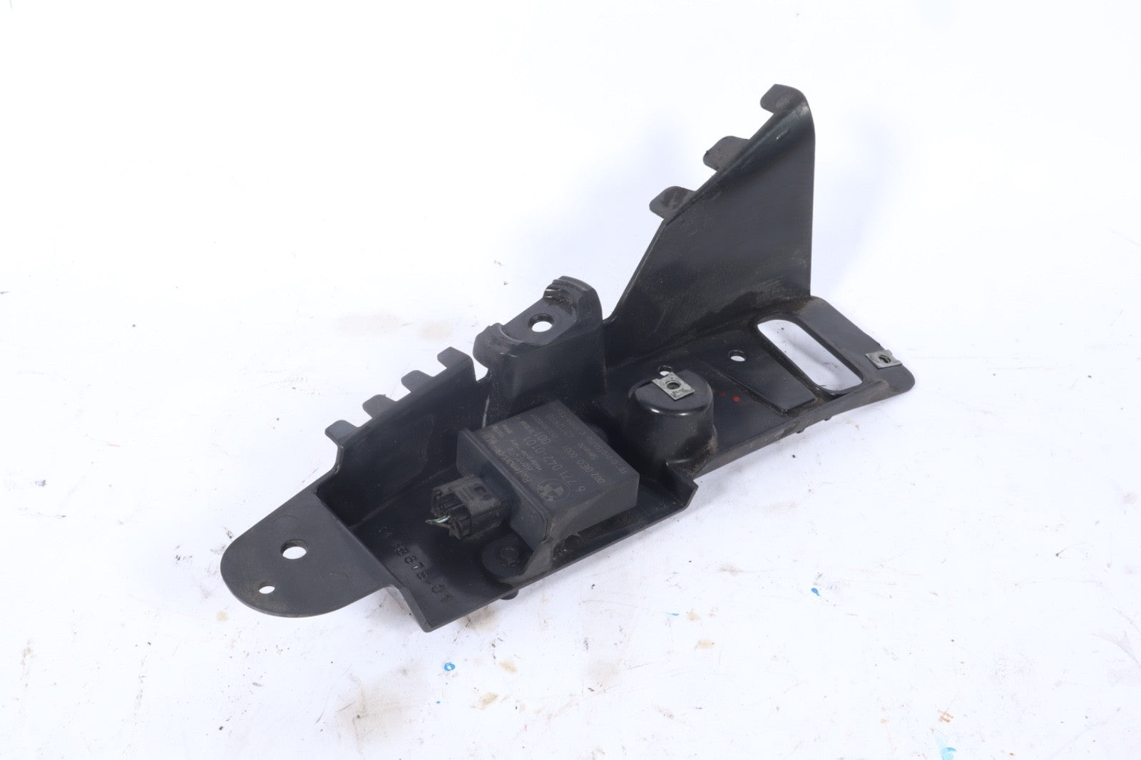 2004-2010 BMW X3 REAR RIGHT BUMPER MOUNT/ BRACKET 3448678 OEM
