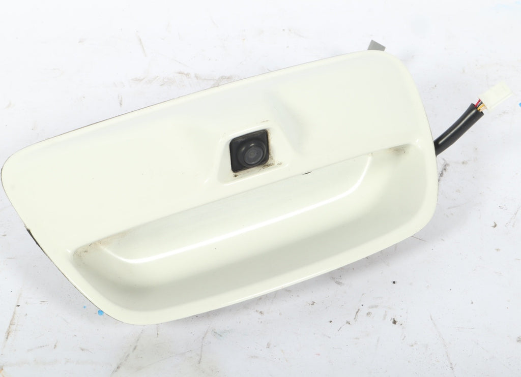 2013-2017 NISSAN LEAF SILVER REAR HATCH LIFT HANDLE WITH CAMERA 906063NF1A OEM