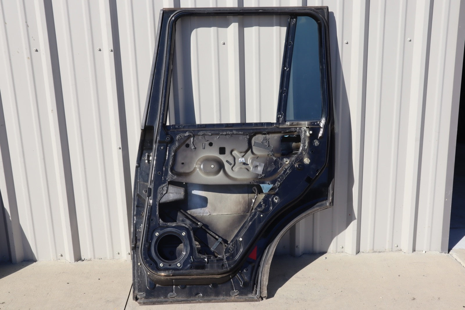 2003-2012 RANGE ROVER L322 REAR RIGHT DOOR SHELL  OEM