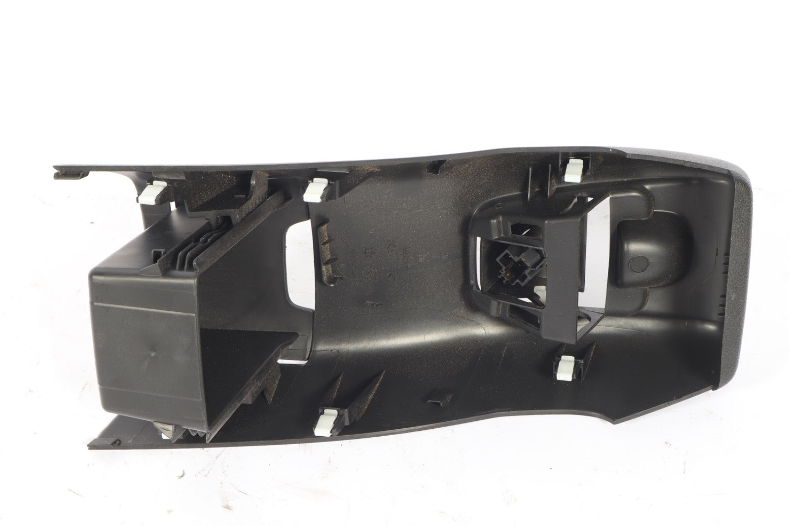 2016–2019 BUICK CASCADA REAR CENTER CONSOLE TRIM PANEL AMBIENT LIGHT OEM 1696528