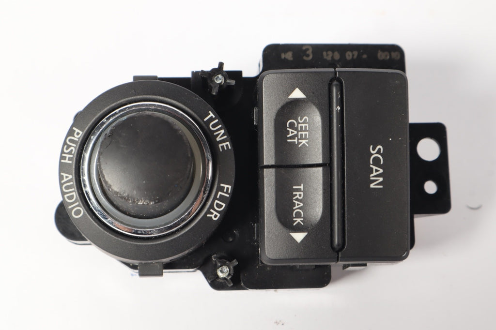 2008-2012 Pathfinder Armada Radio Scan Seek Track Tune Switch OEM