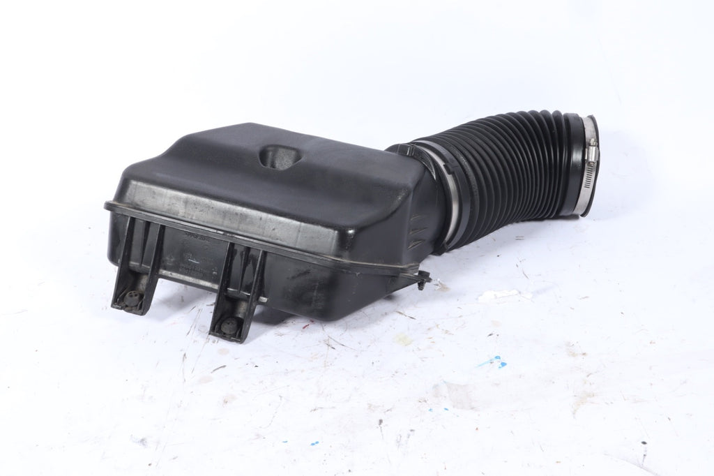2013-2017 DODGE CARAVAN AIR INTAKE CLEANER RESONATOR DUCT OEM 04861731AB