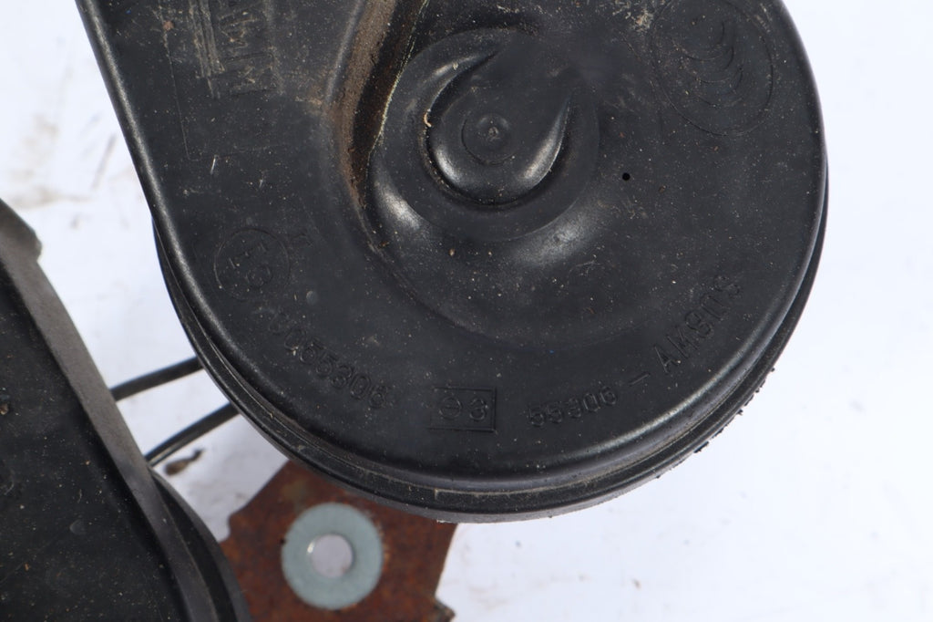 2010-2016 Ford Taurus High & Low Tone Horn Set OEM