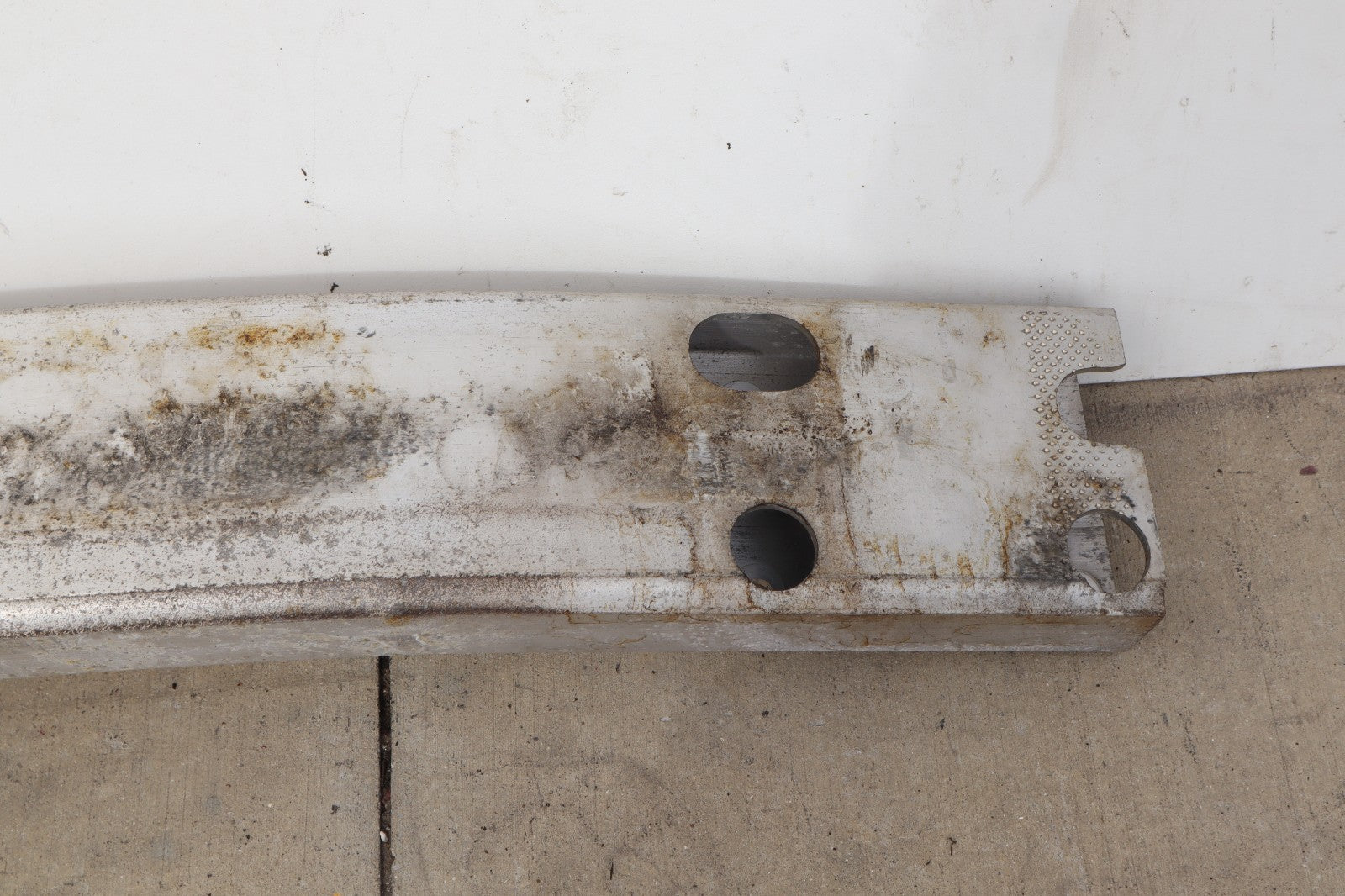 2013-2020 NISSAN PATHFINDER FRONT BUMPER REINFORCEMENT IMPACT BAR OEM