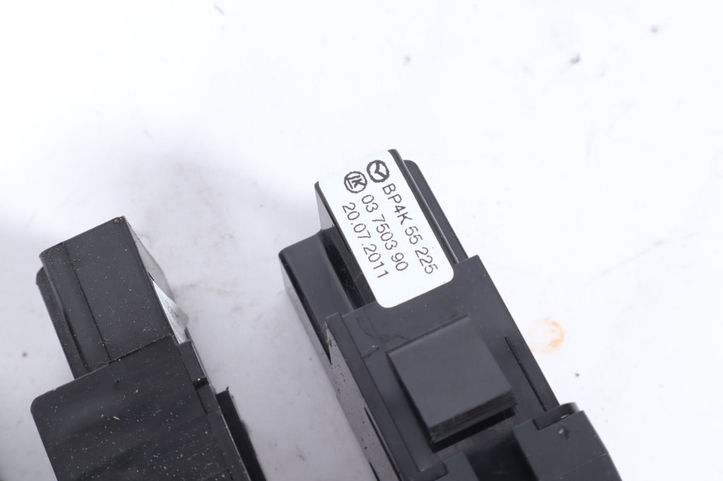 2007-2012 MAZDA CX-9 CX-7 DASHBOARD TCS OFF TRACTION CONTROL SWITCH BUTTON OEM