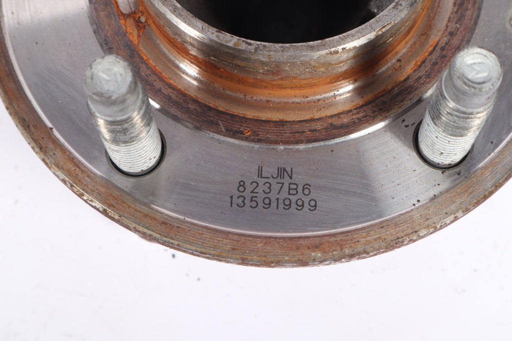 2016-2019 BUICK CASCADA REAR HUB LEFT OR RIGHT OEM