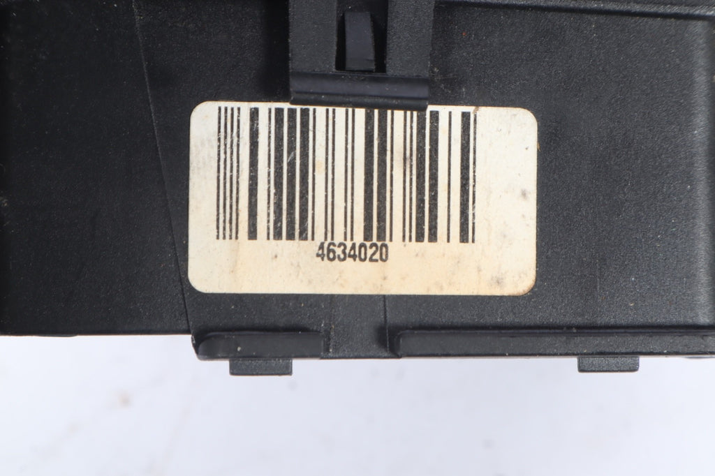 2002-2006 AUDI A4 CONVERTIBLE DASH BOARD FUSE RELAY BOX ASSEMBLY OEM