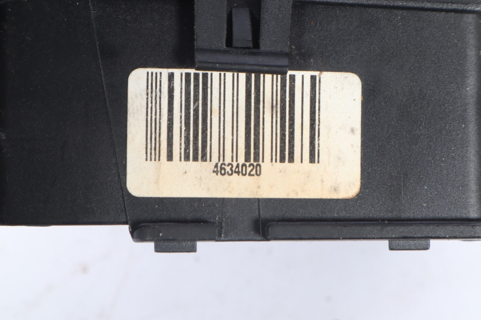 2002-2006 AUDI A4 CONVERTIBLE DASH BOARD FUSE RELAY BOX ASSEMBLY OEM