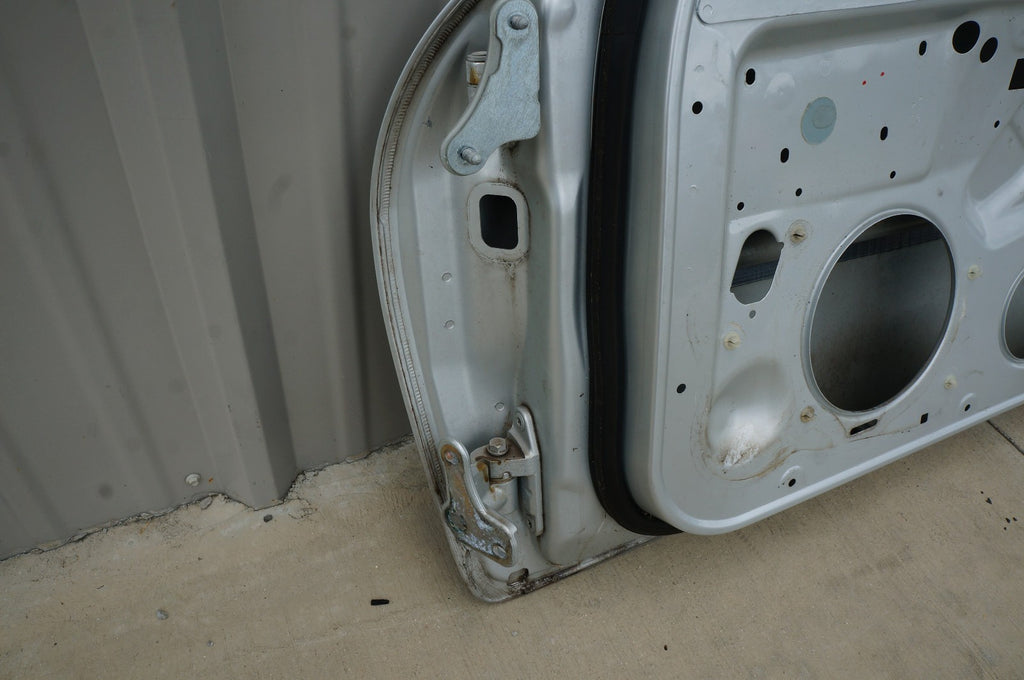 05-11 Mercedes R171 SLK280 SLK350 Exterior Front Right Door Shell SILVER OEM