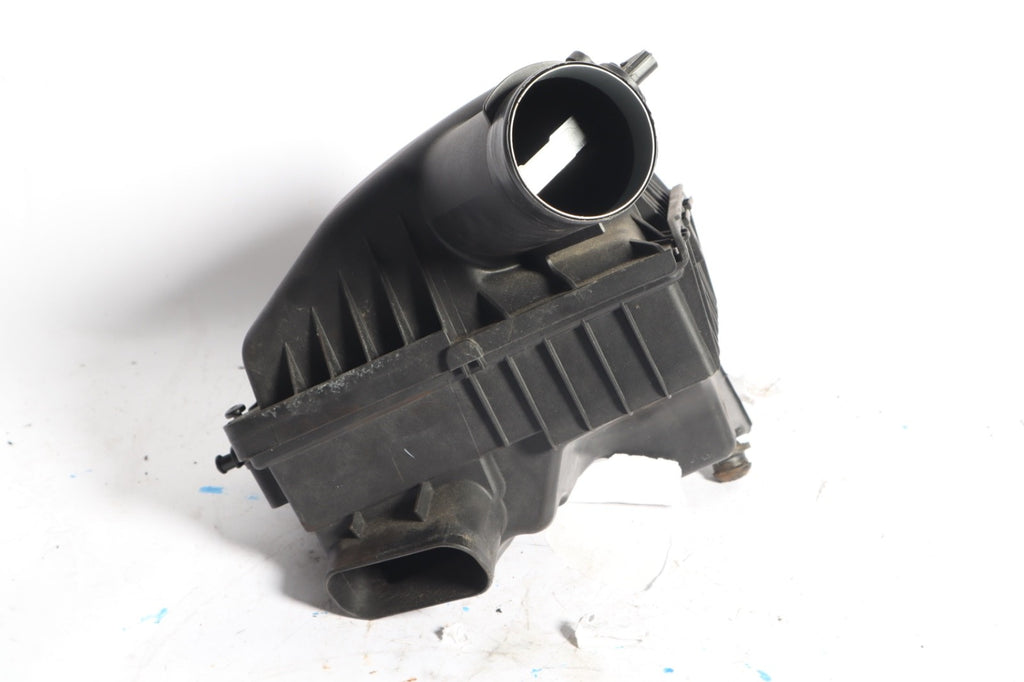 2011 - 2020 Dodge Charger 5.7L Air Cleaner Intake Filter Box Assembly OEM