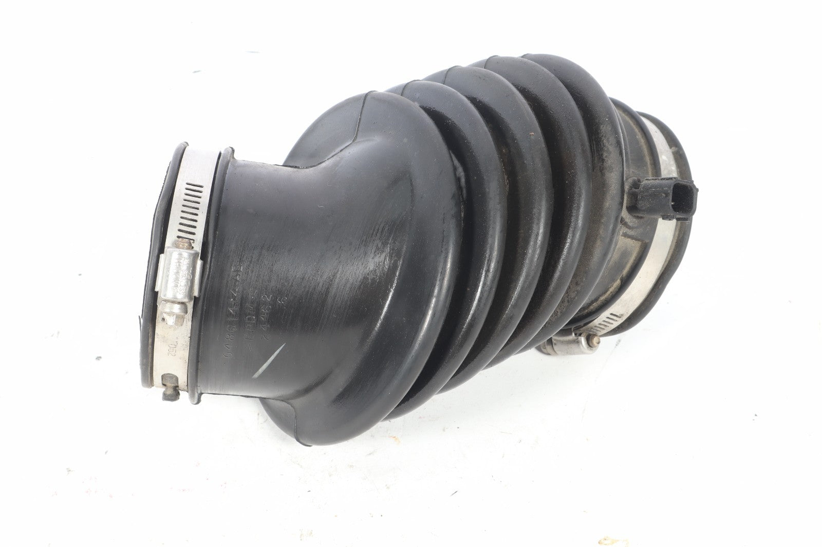 2001-2007 DODGE CARAVAN AIR INTAKE HOSE TUBE OEM 04861414AB