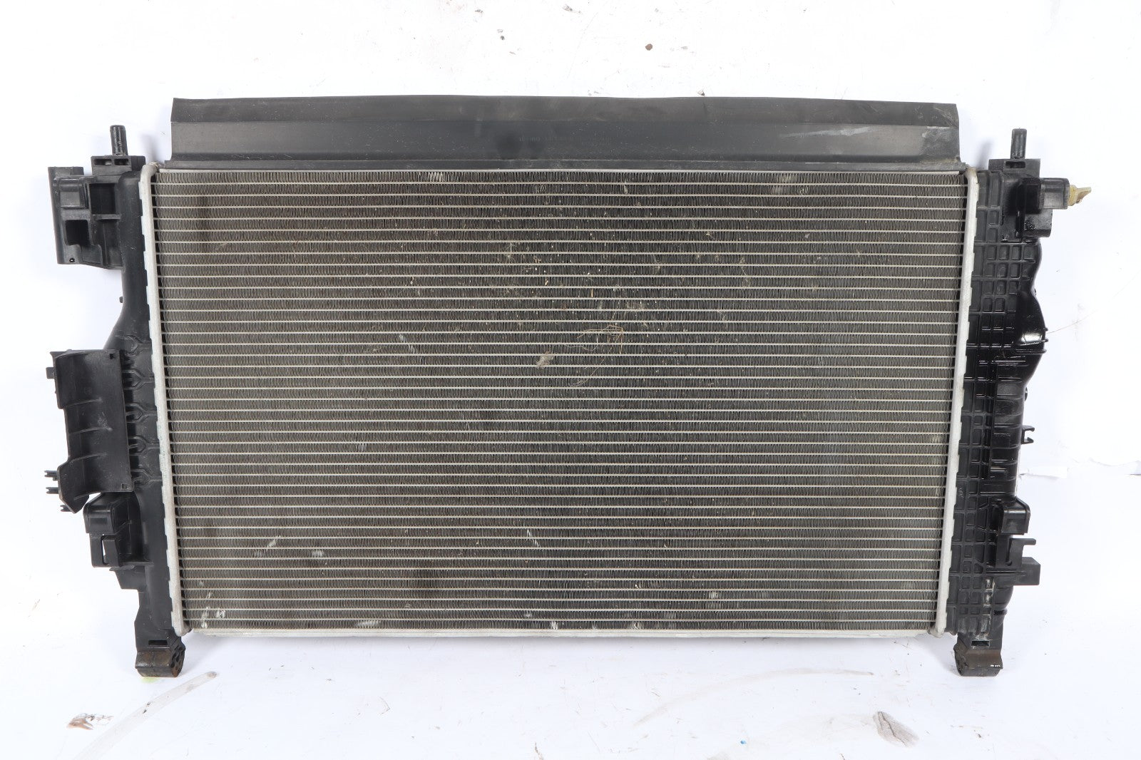2016 -2019 BUICK CASCADA RADIATOR 1.6L FWD OEM