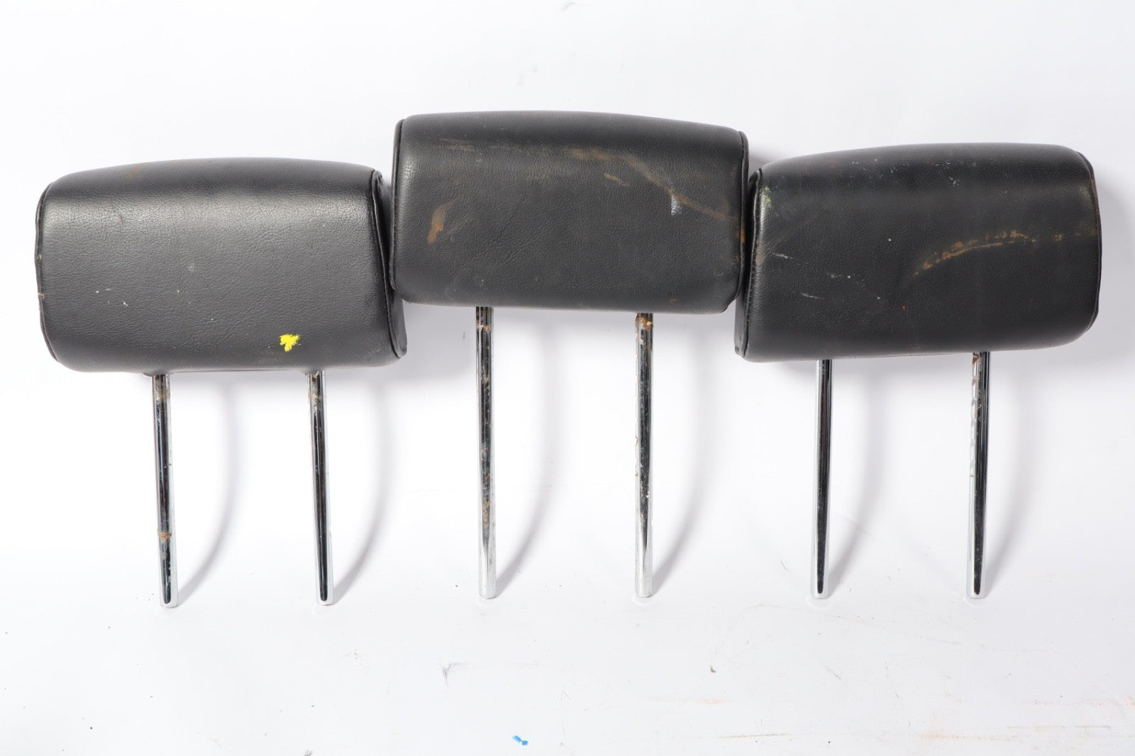 2005-2007 NISSAN ARMADA BLACK LEATHER HEADRESTS SET OEM