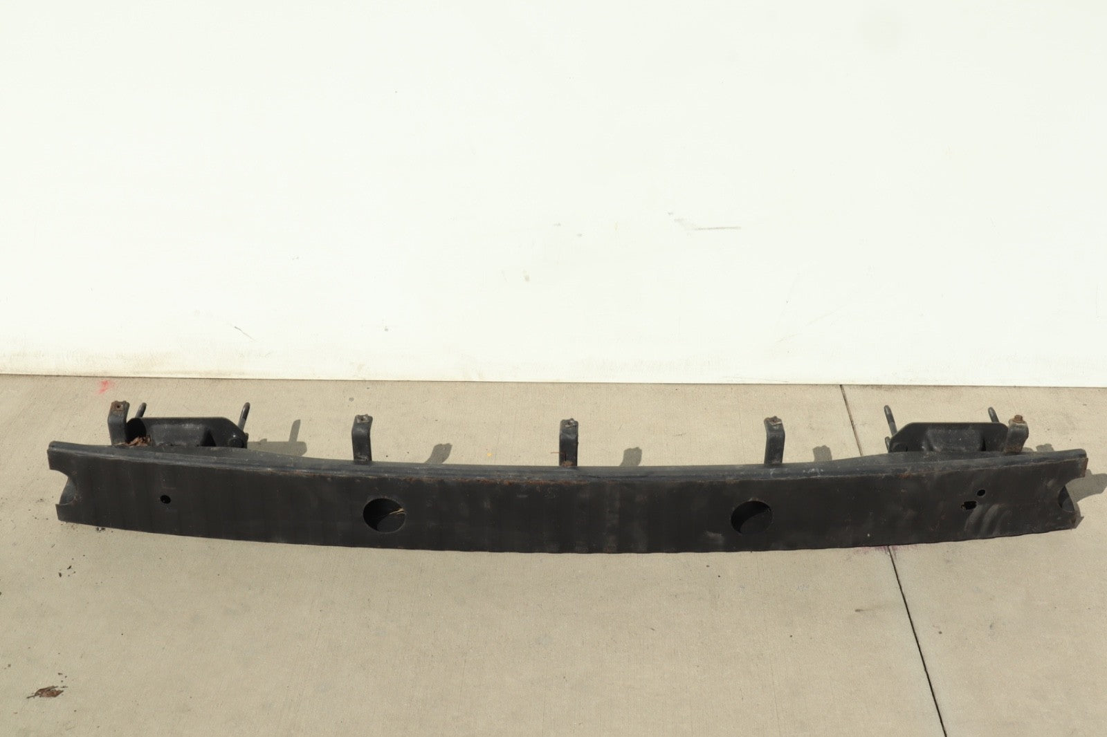 2003 - 2012 LAND ROVER RANGE ROVER REAR BUMPER REINFORCEMENT IMPACT BAR  OEM