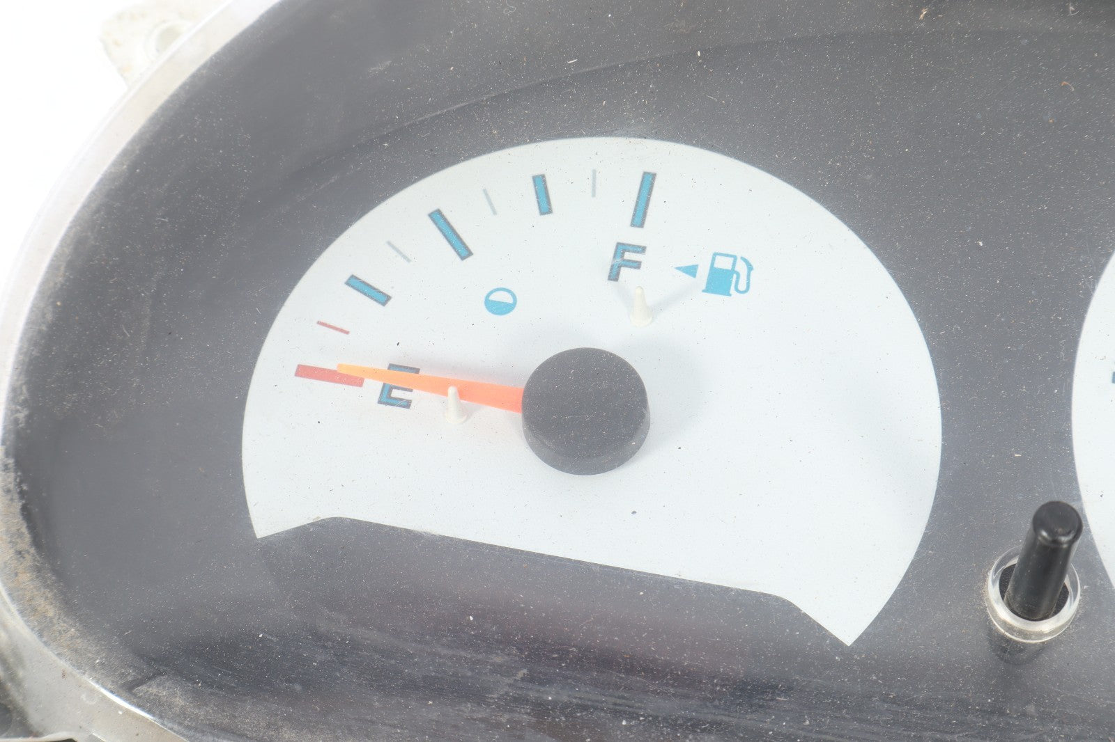 2006-2007 DODGE GRAND CARAVAN SPEEDOMETER INSTRUMENTAL KPH CLUSTER TN157530-9841