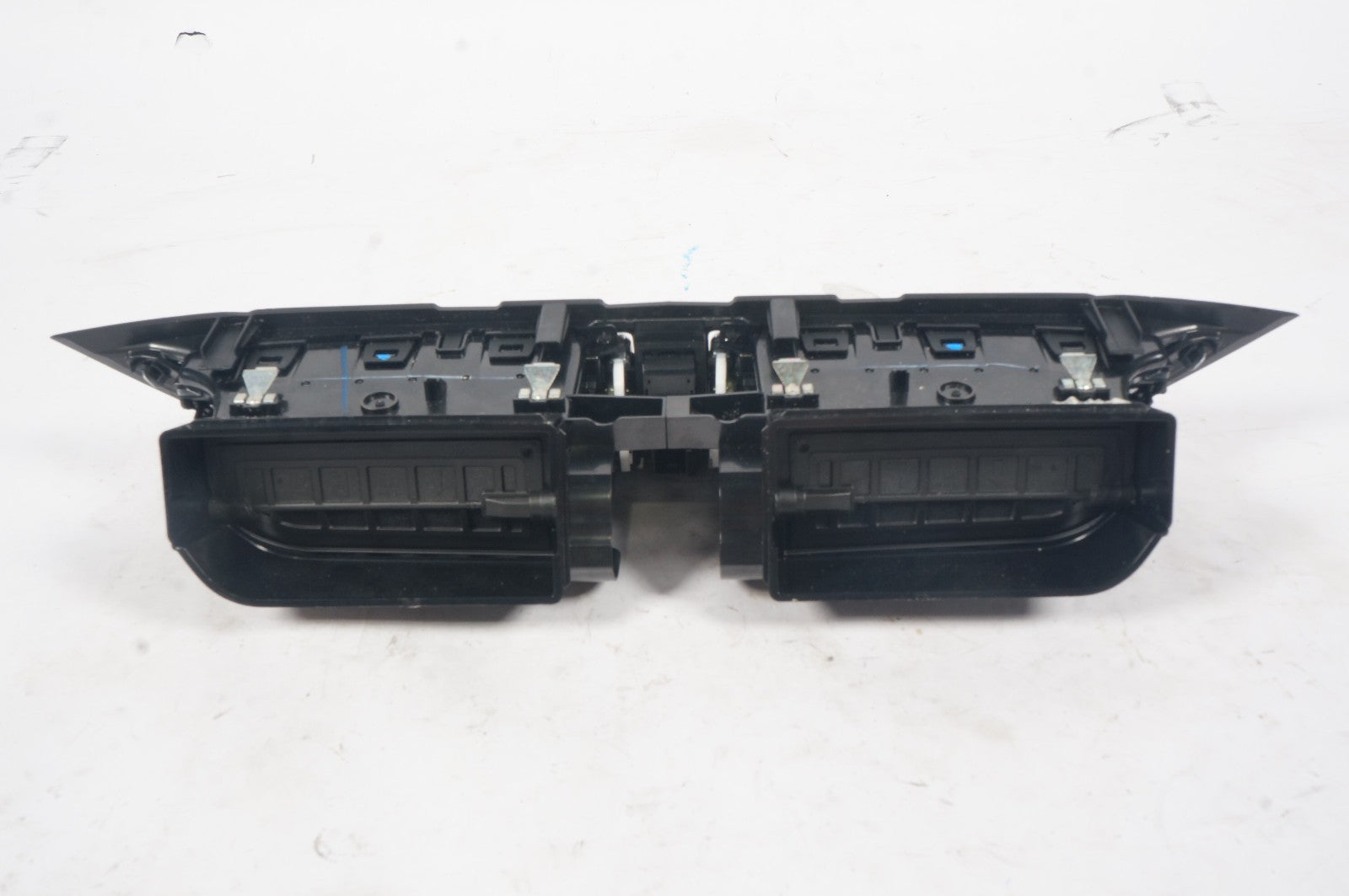 2018 - 2025 ALFA ROMEO STELVIO DASH CENTER AIR VENT GRILLE COVER OEM 464000934