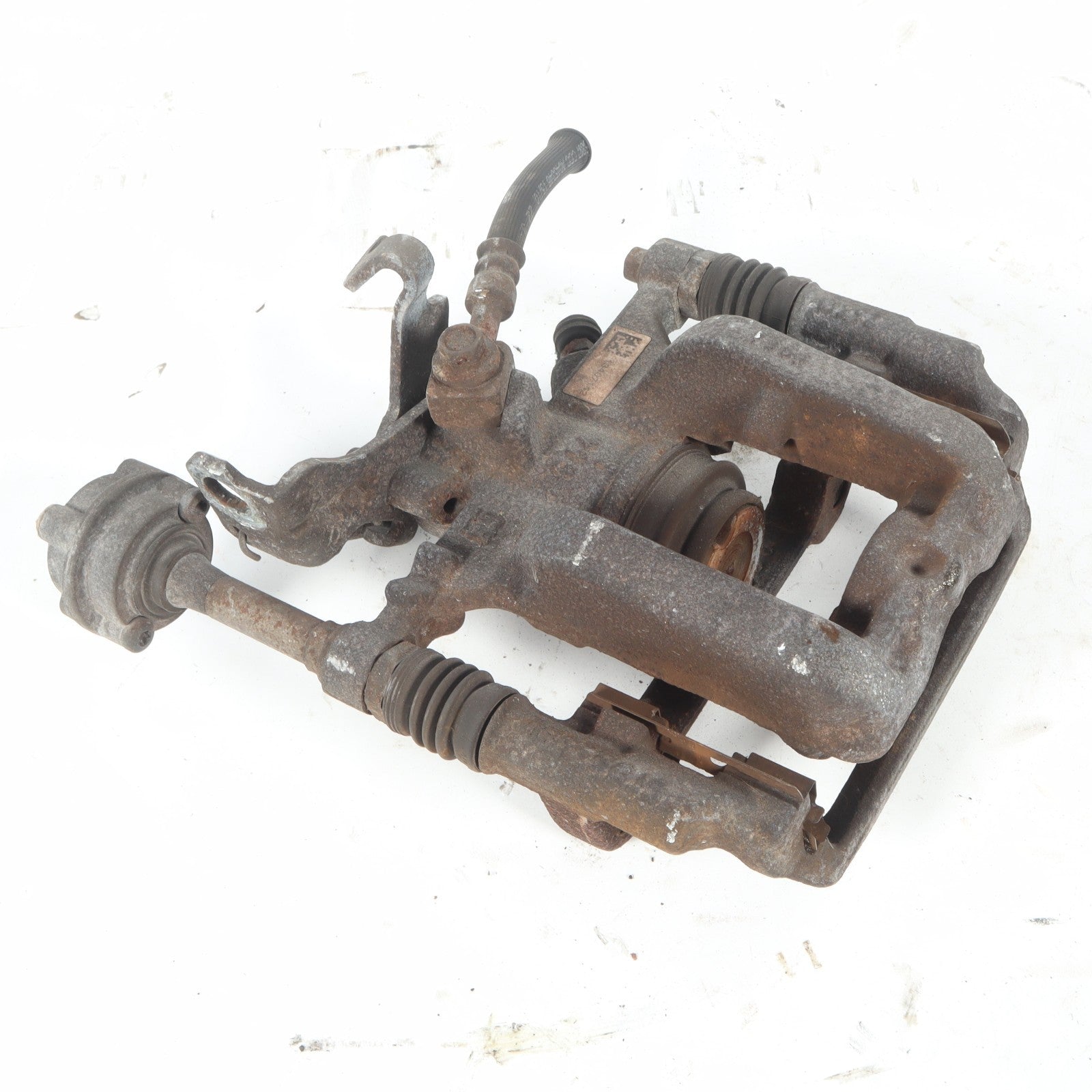 2016-2019 BUICK CASCADA GM REAR BRAKE CALIPER RH RIGHT SIDE OEM 13407142