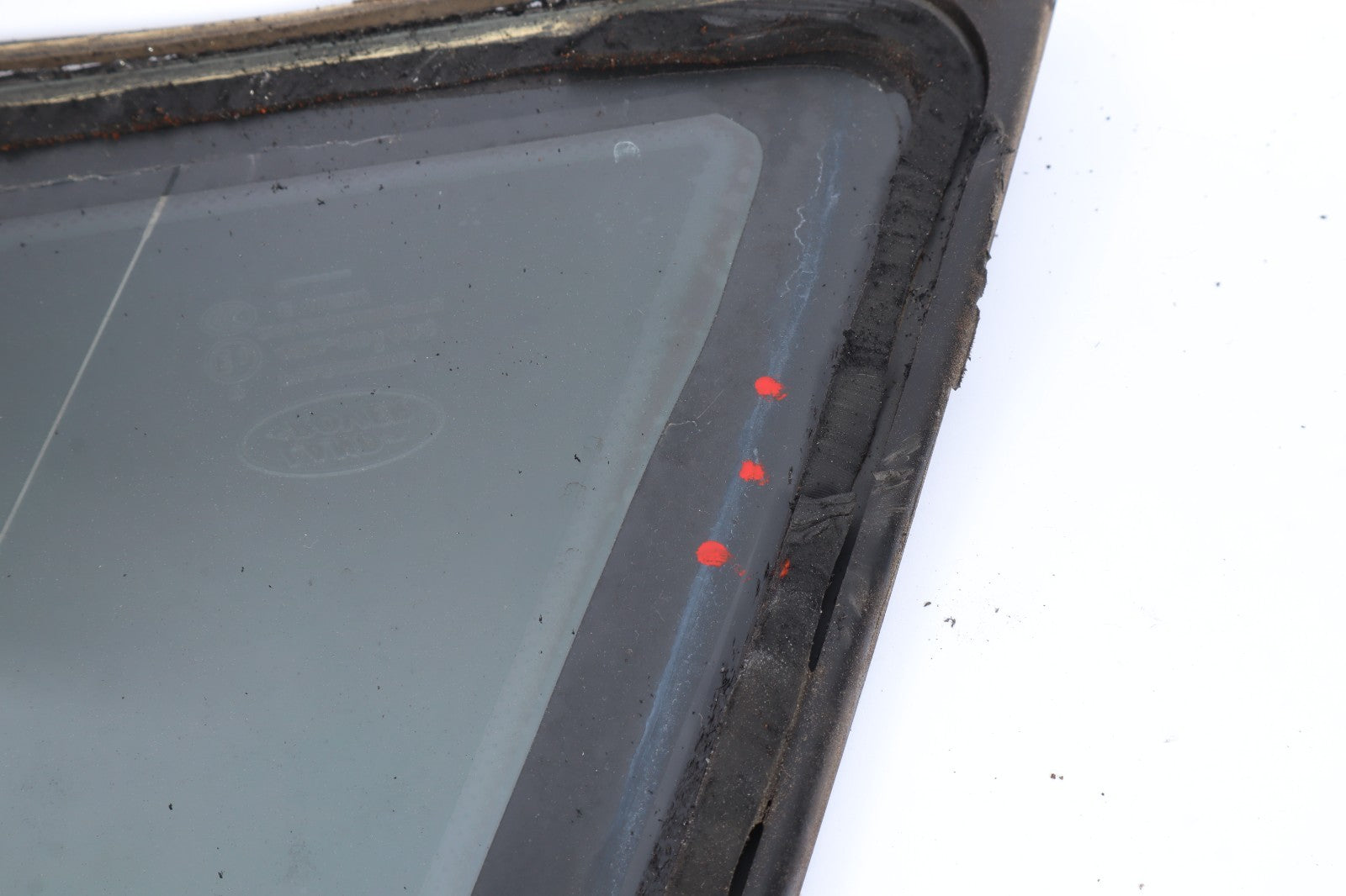 2010–2012 LAND ROVER RANGE ROVER REAR LEFT QUARTER GLASS OEM