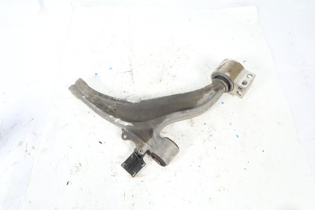 2016-2019 BUICK CASCADA FRONT LEFT LOWER CONTROL ARM OEM 13371818
